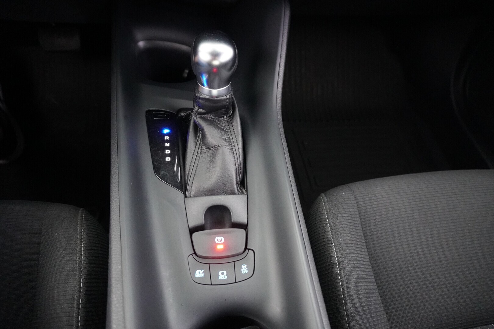 TOYOTA C-HR 2018
