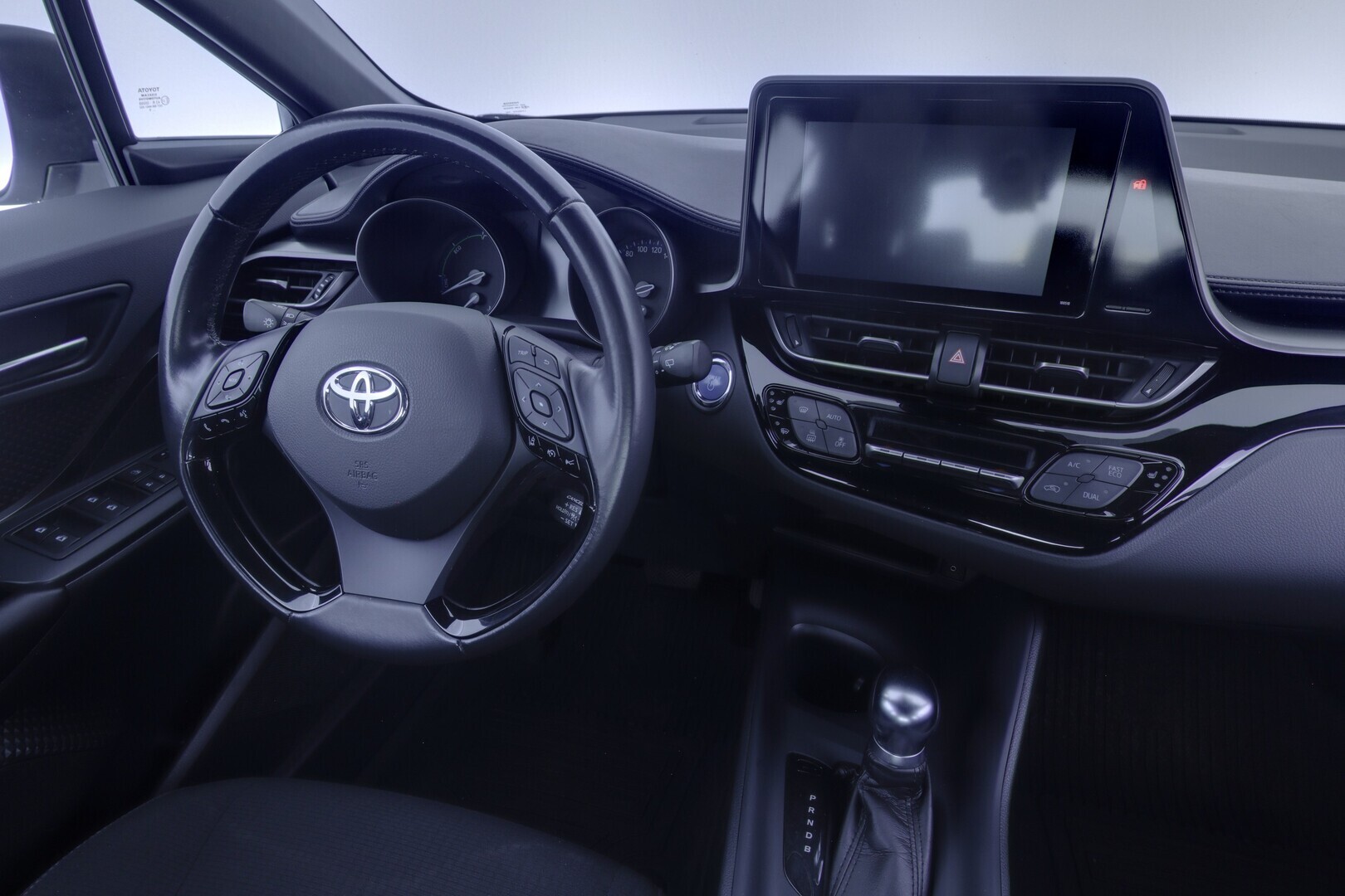 TOYOTA C-HR 2018