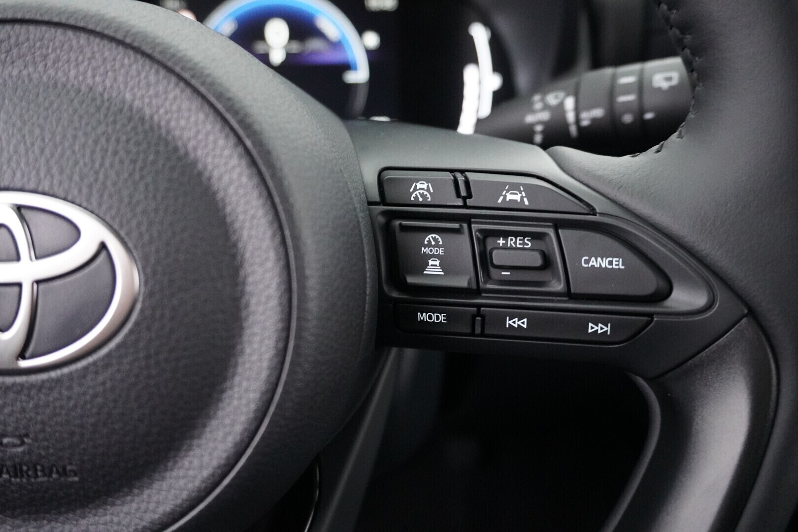 TOYOTA Yaris 2026