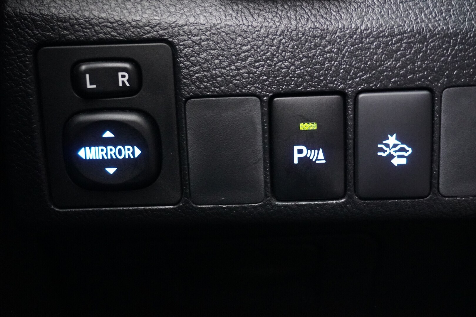 TOYOTA Auris 2018