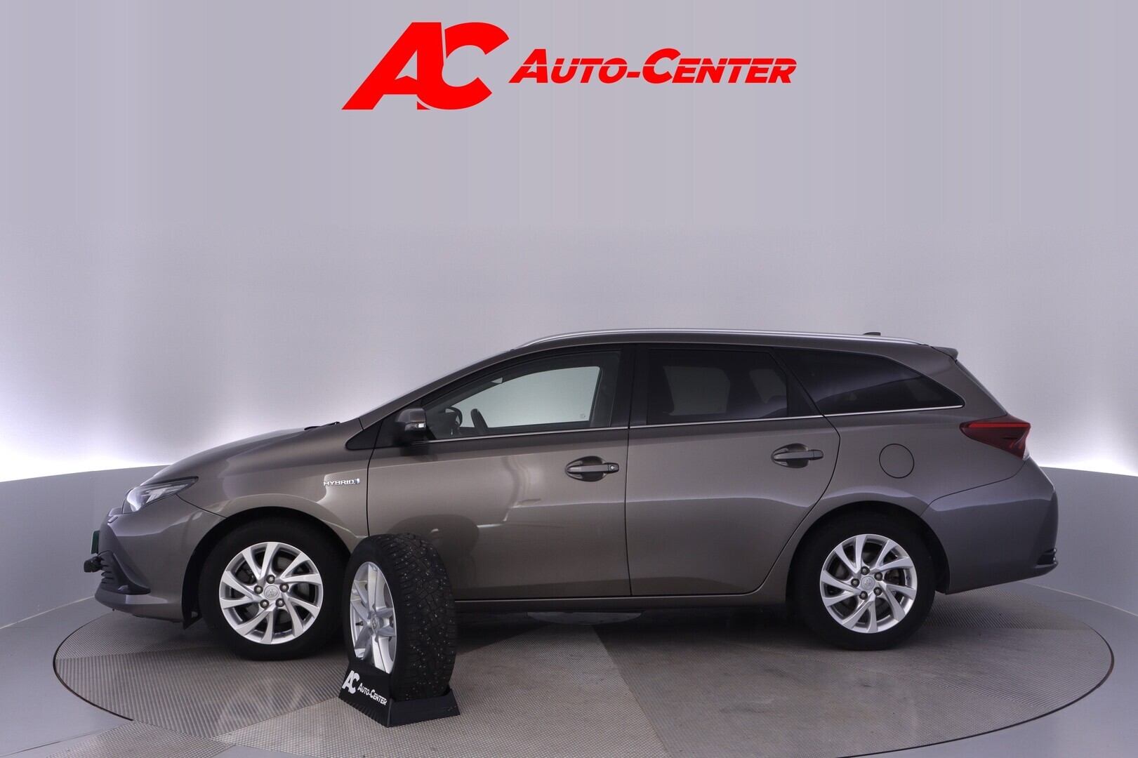 TOYOTA Auris 2018