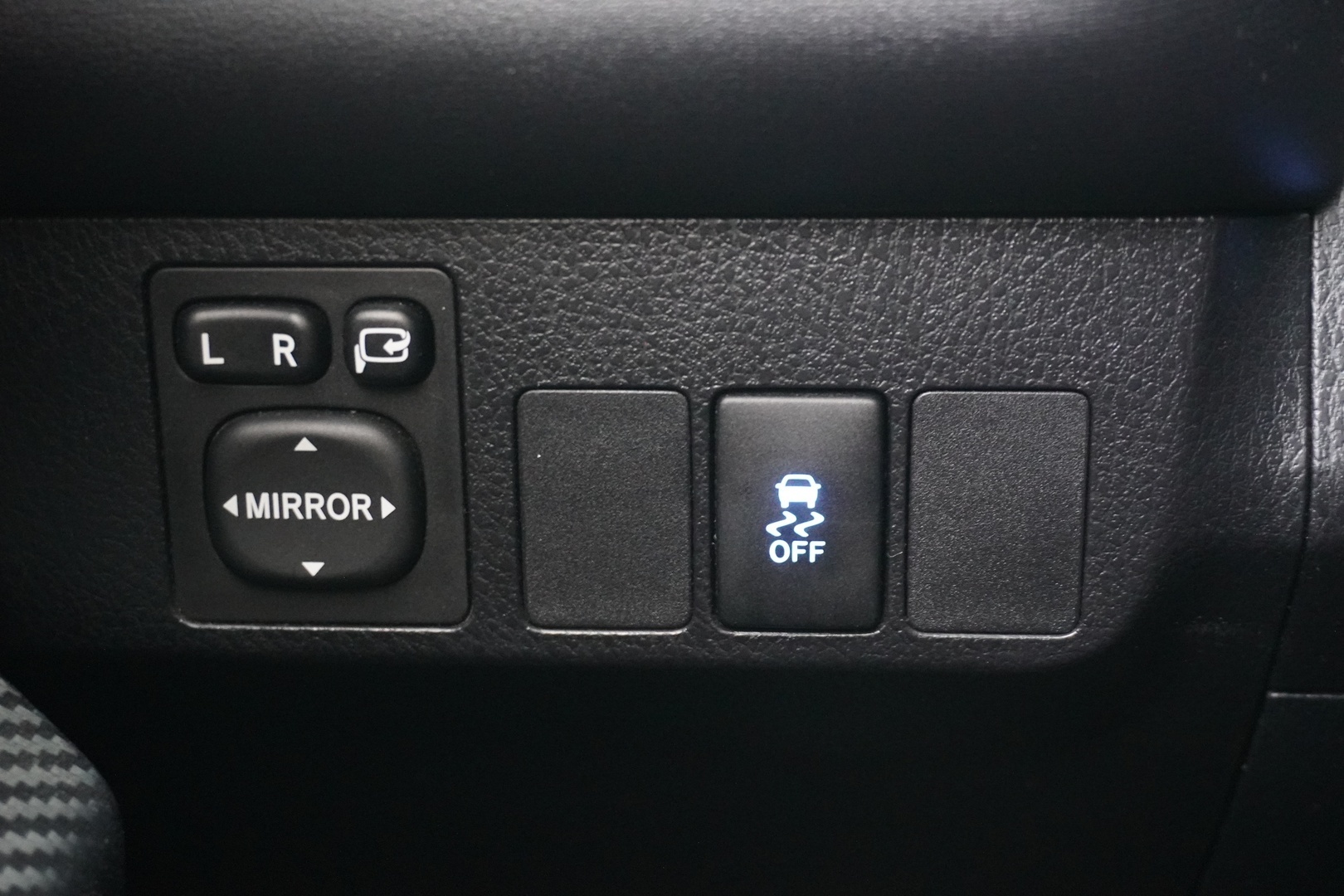 TOYOTA RAV4 2013
