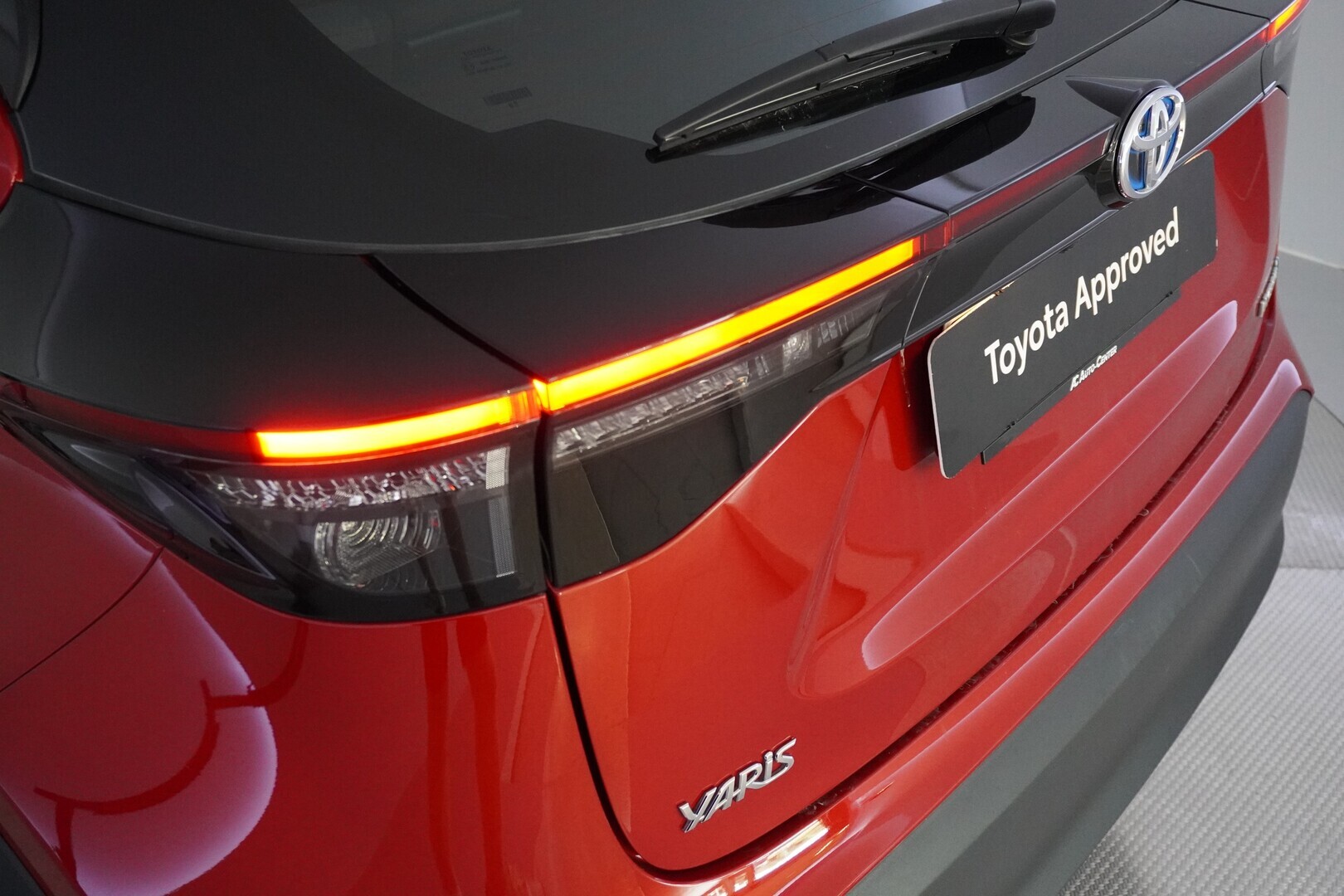 TOYOTA Yaris Cross 2024
