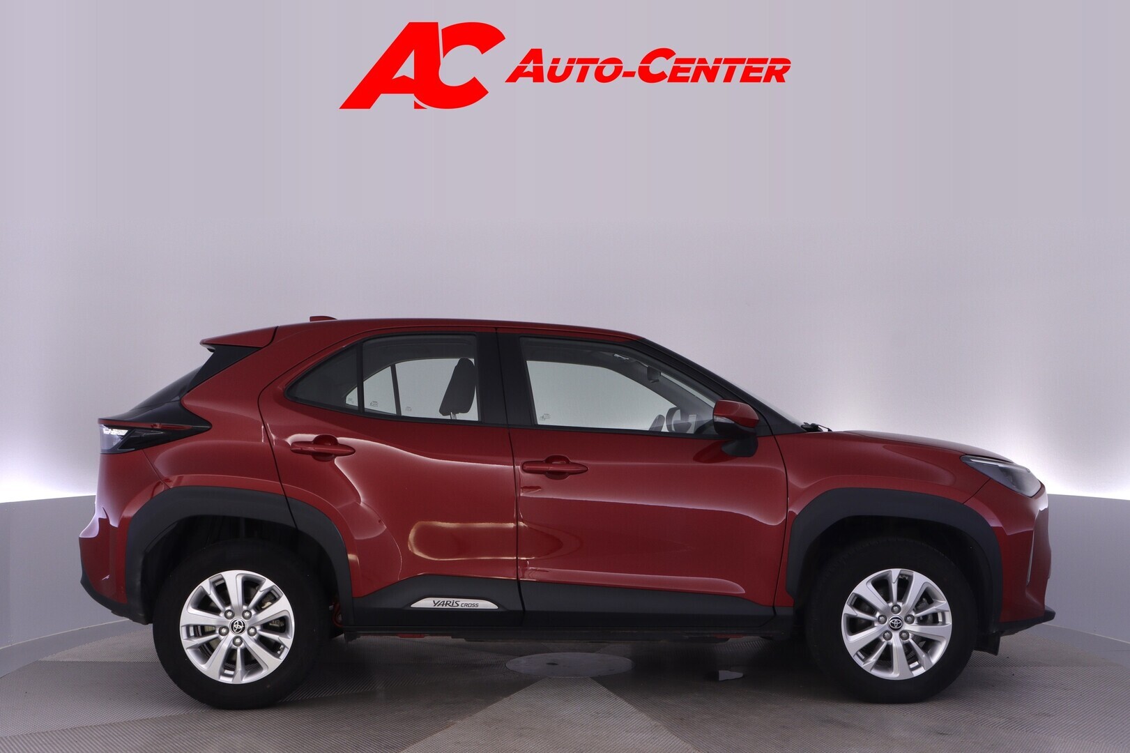 TOYOTA Yaris Cross 2024
