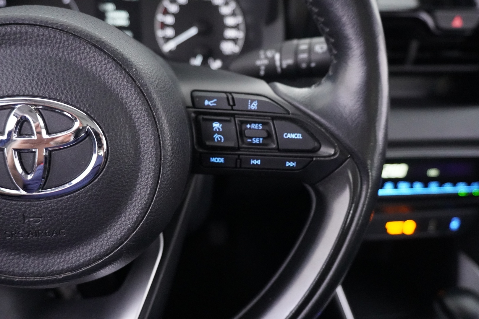 TOYOTA Yaris 2021