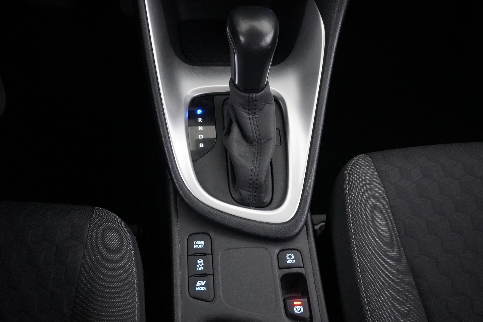 TOYOTA Yaris 2021