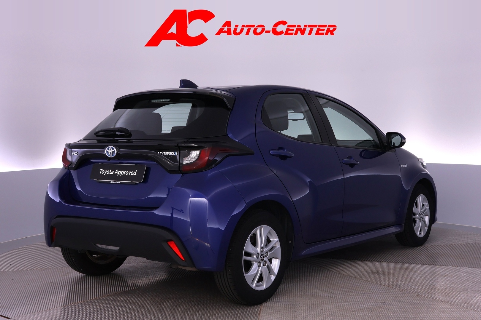 TOYOTA Yaris 2021