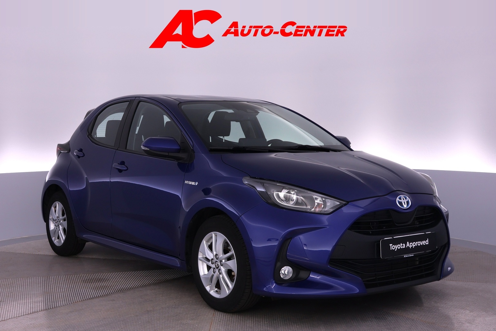 TOYOTA Yaris 2021