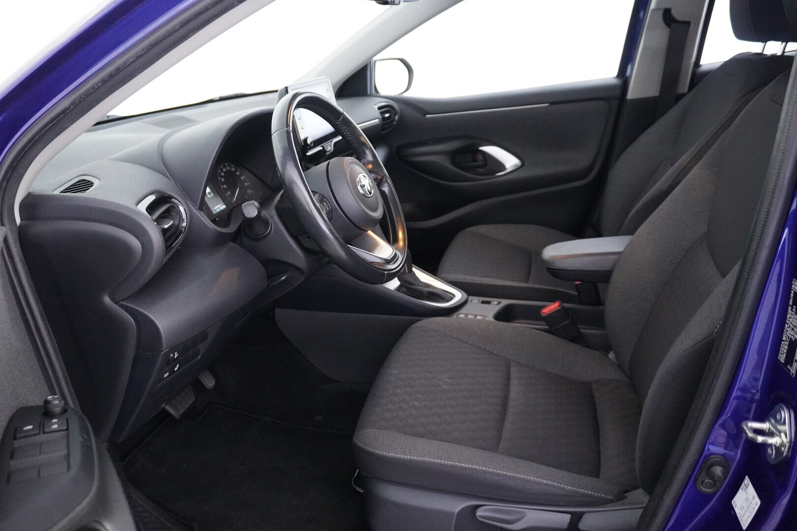 TOYOTA Yaris 2021