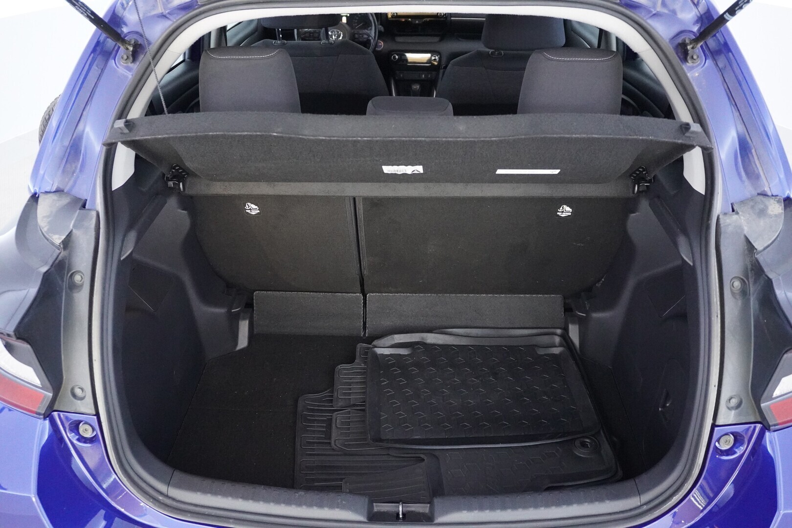 TOYOTA Yaris 2021