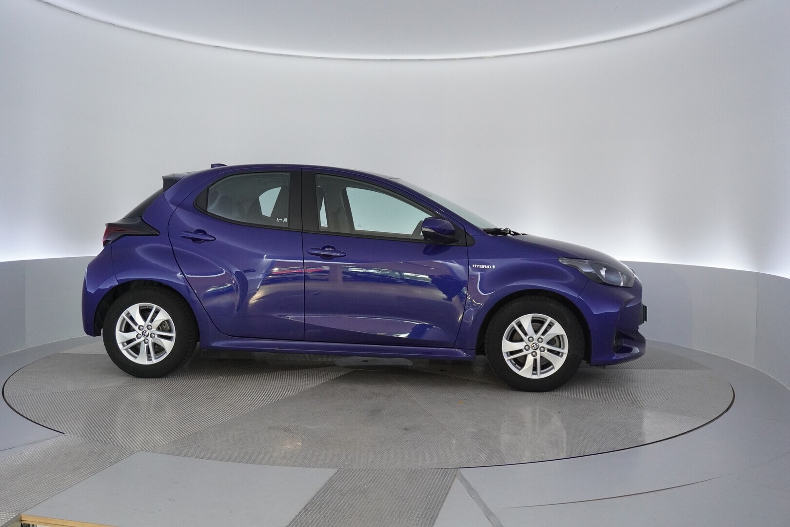 TOYOTA Yaris 2021