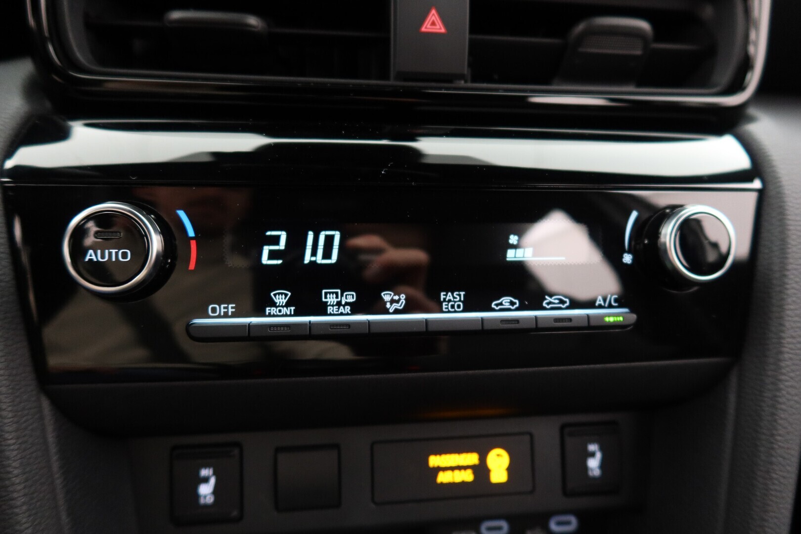 TOYOTA Yaris Cross 2025