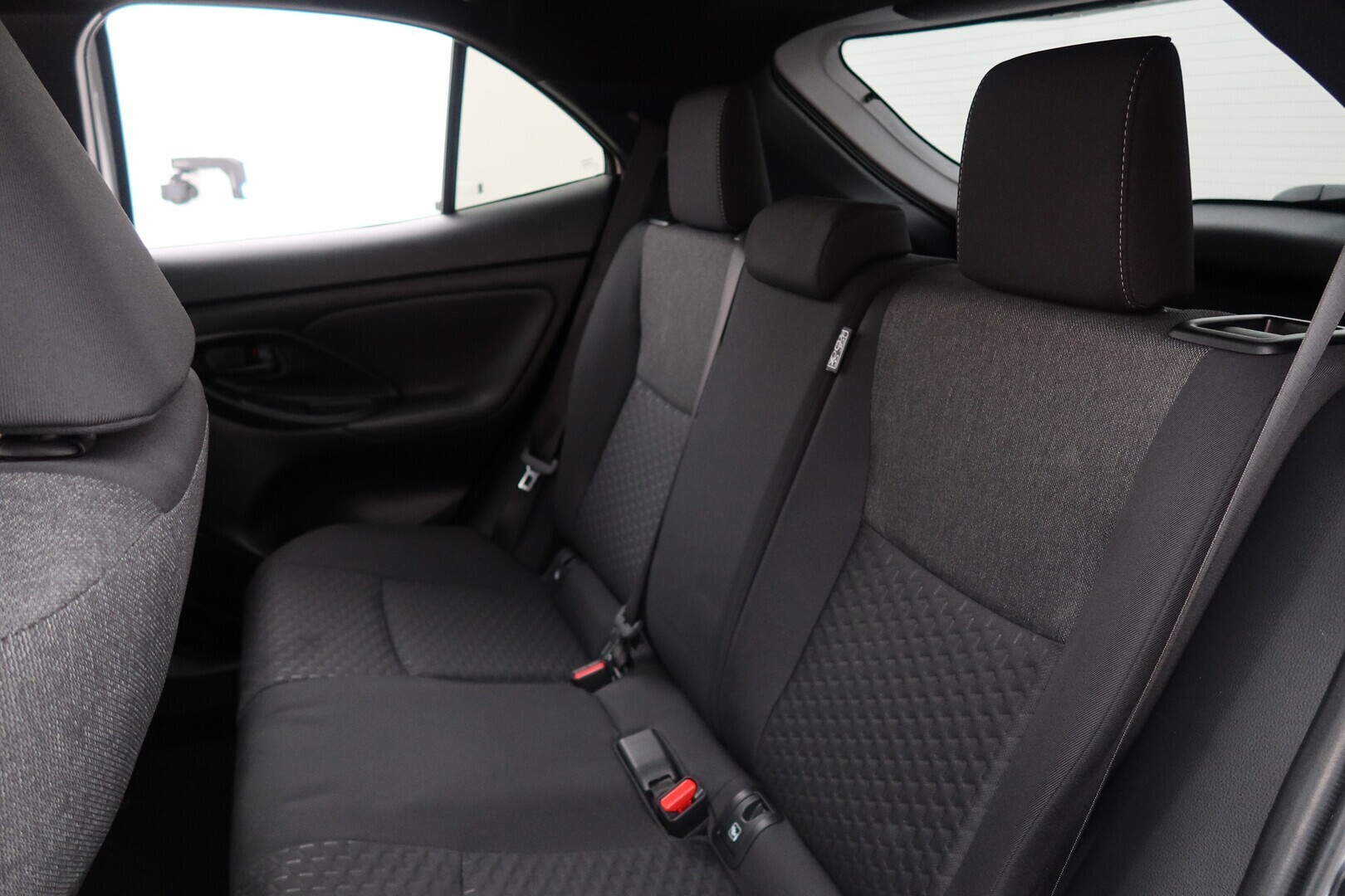 TOYOTA Yaris Cross 2025