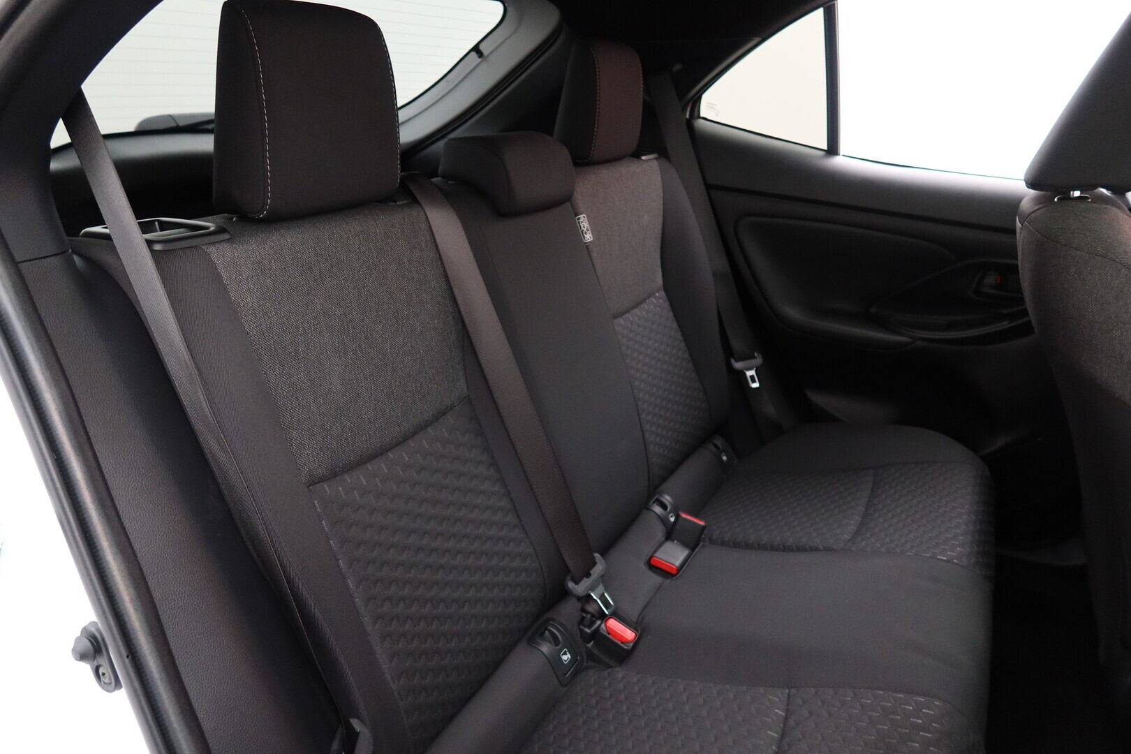 TOYOTA Yaris Cross 2025