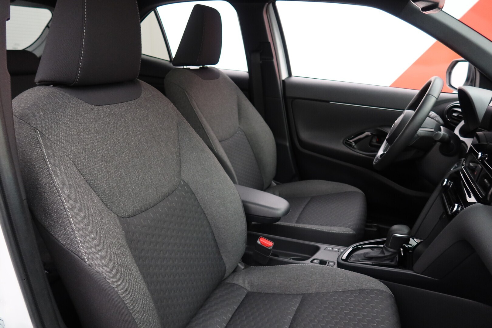 TOYOTA Yaris Cross 2025