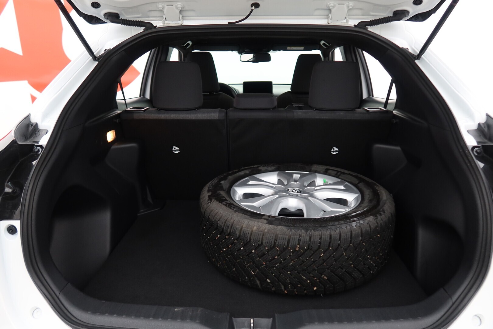 TOYOTA Yaris Cross 2025