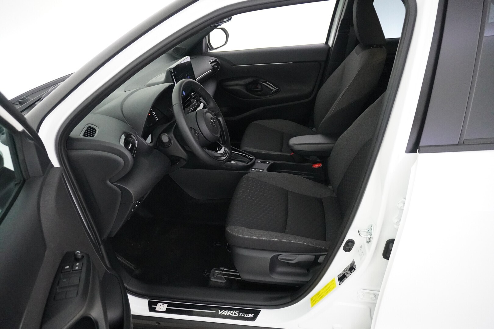 TOYOTA Yaris Cross 2025