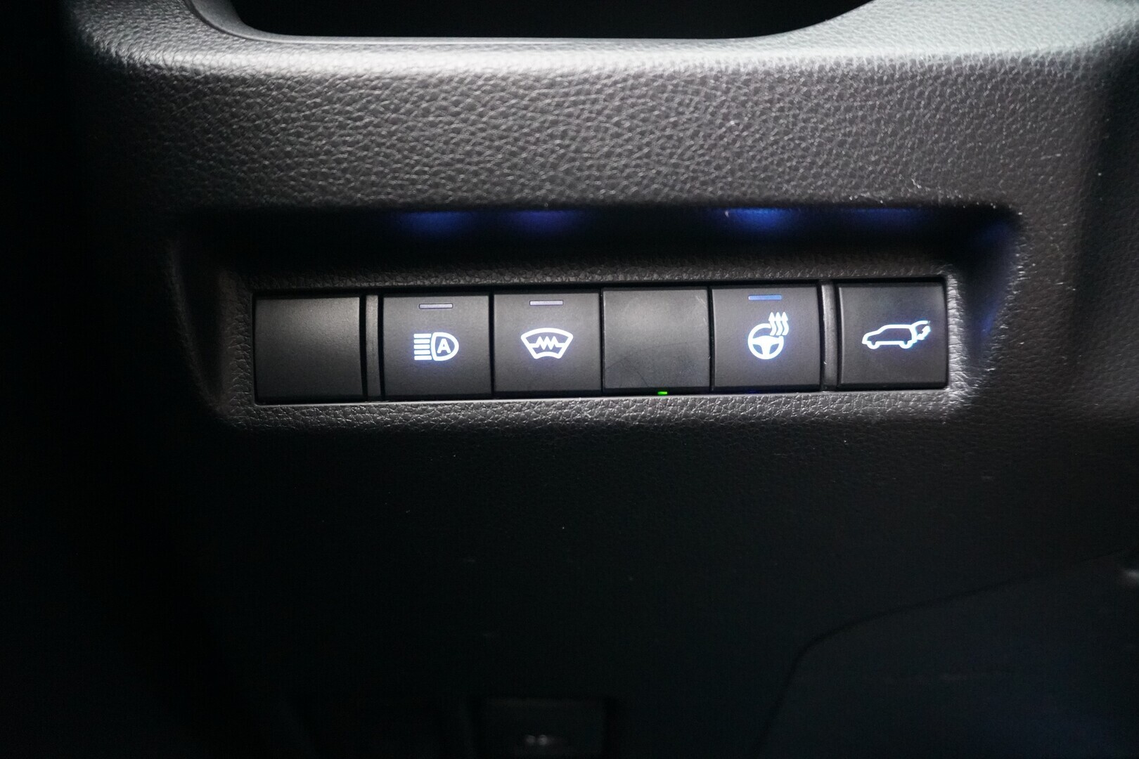 TOYOTA RAV4 2020