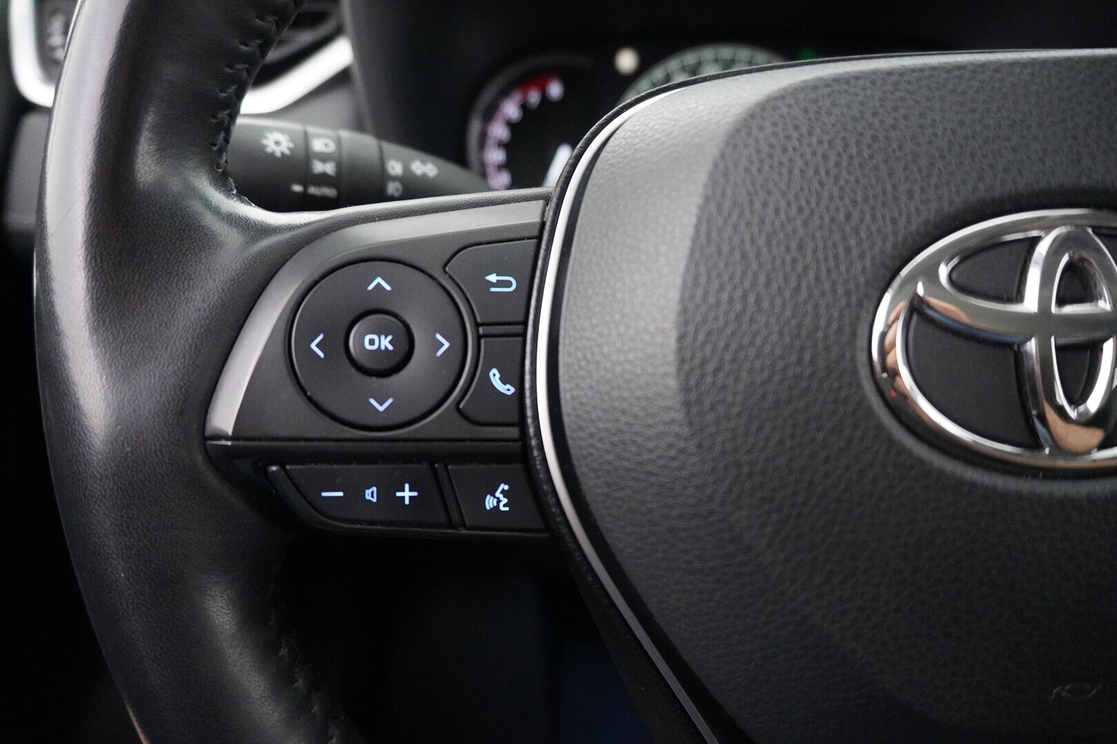 TOYOTA RAV4 2020