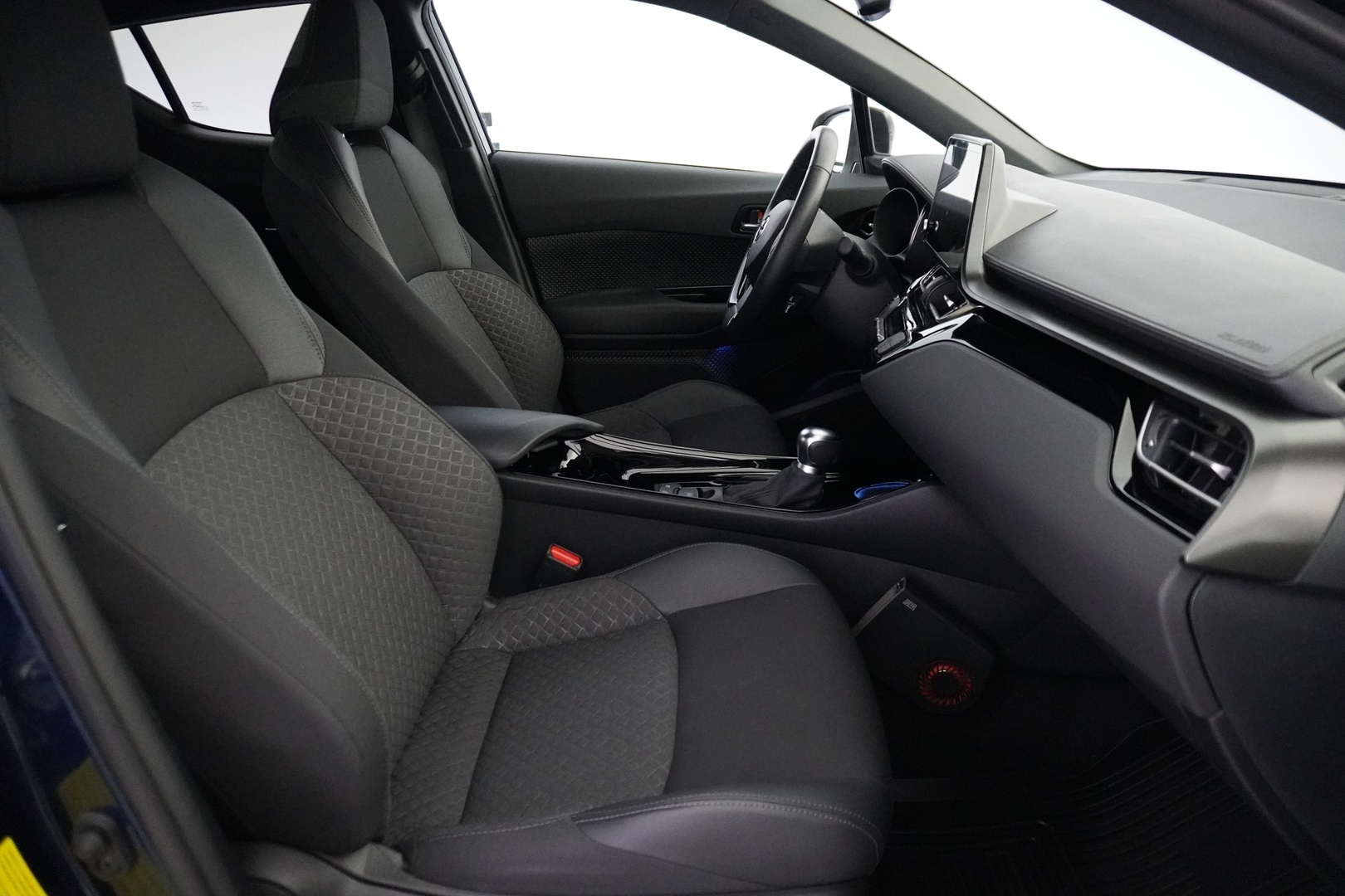 TOYOTA C-HR 2023