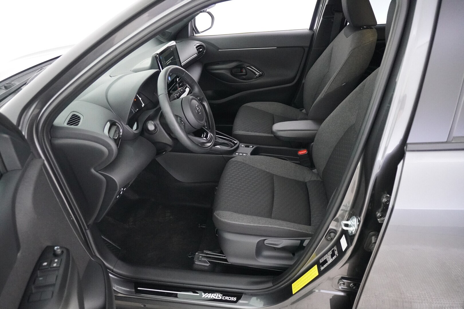 TOYOTA Yaris Cross 2025