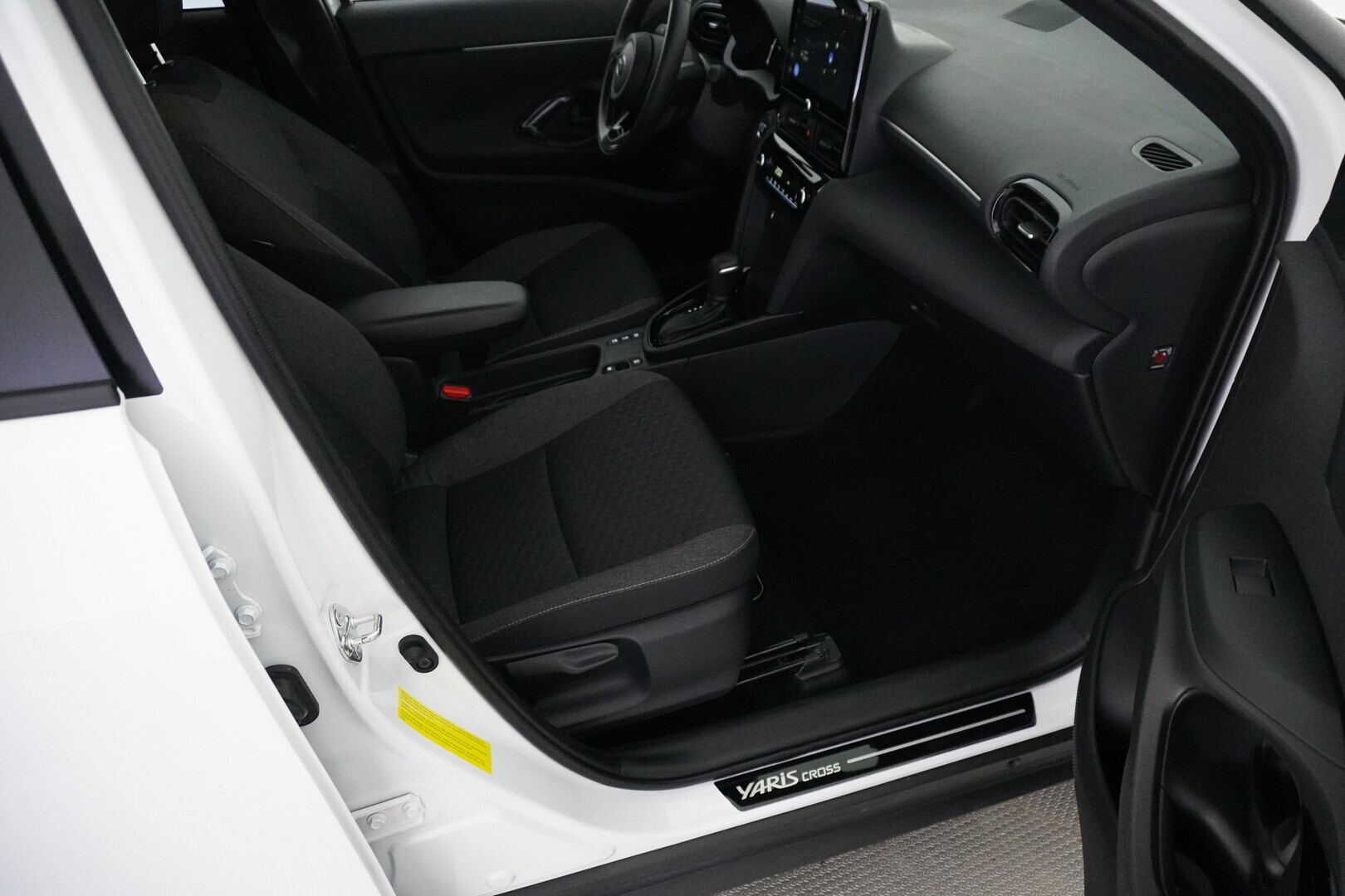 TOYOTA Yaris Cross 2025