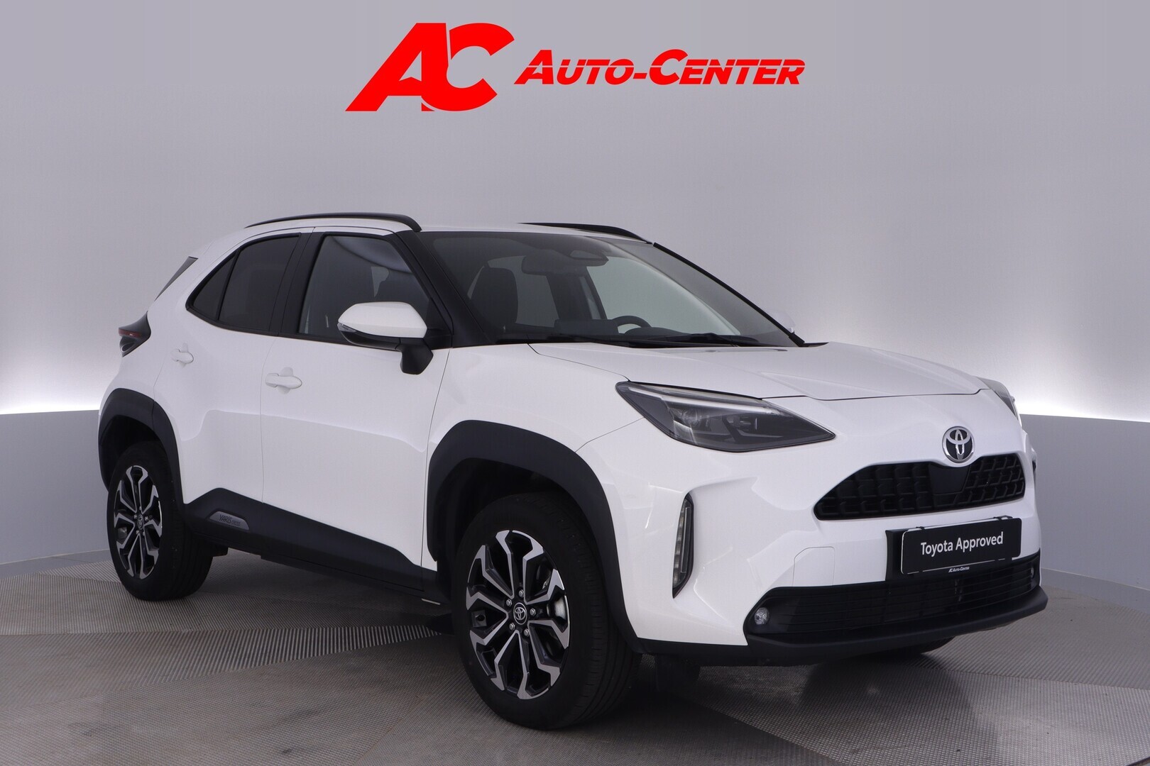 TOYOTA Yaris Cross 2025