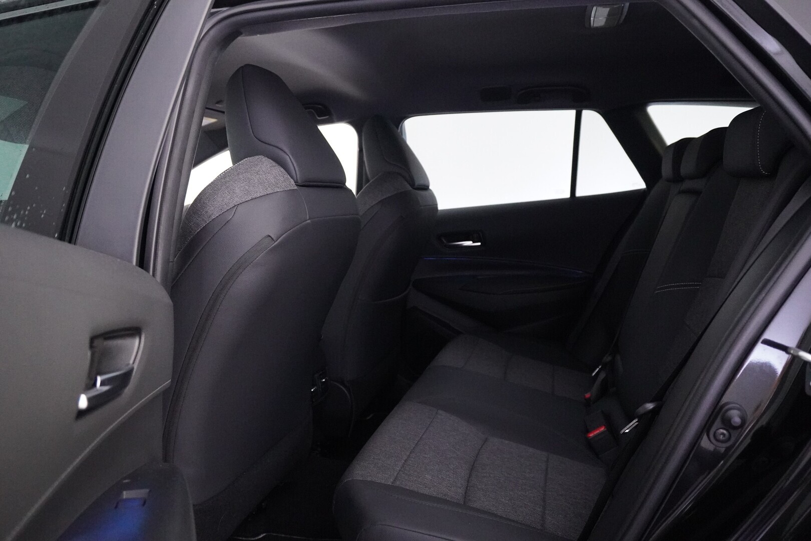 TOYOTA Corolla 2025