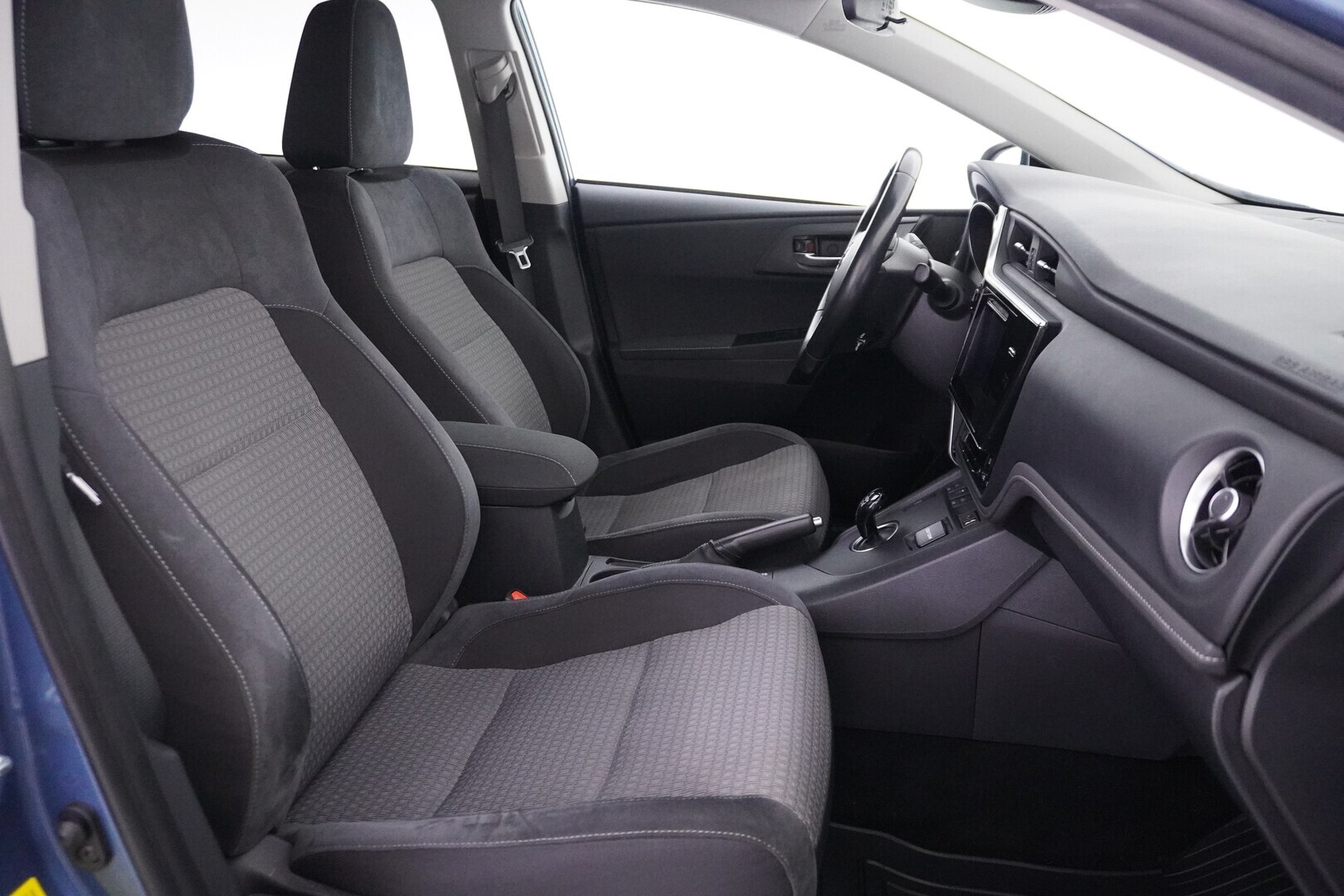 TOYOTA Auris 2018