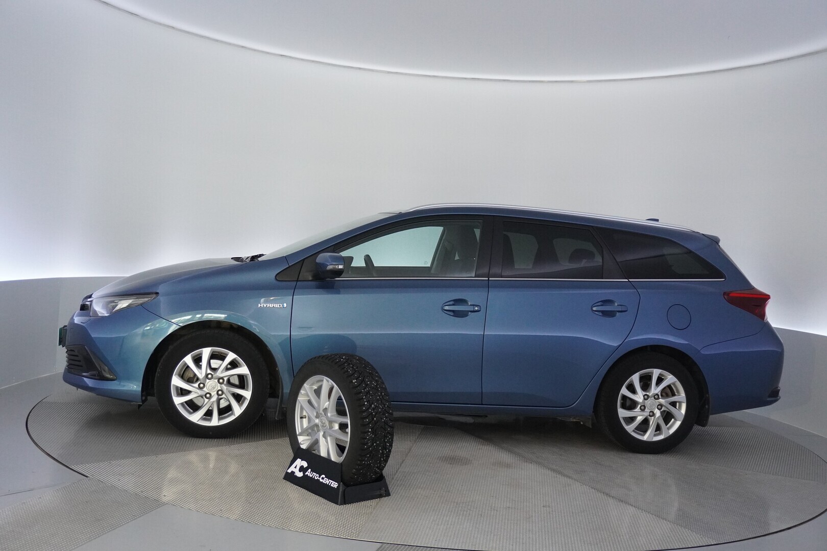TOYOTA Auris 2018