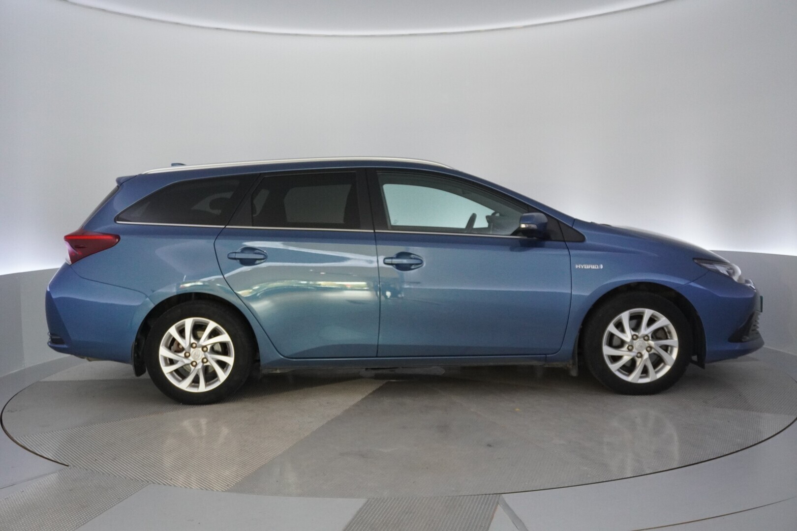 TOYOTA Auris 2018