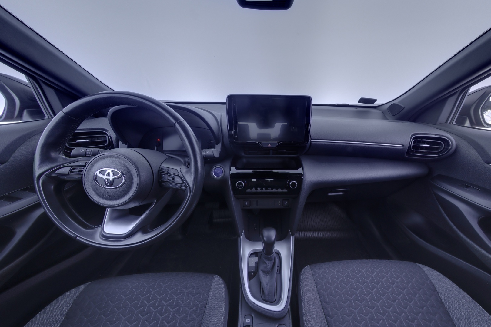 TOYOTA Yaris Cross 2022