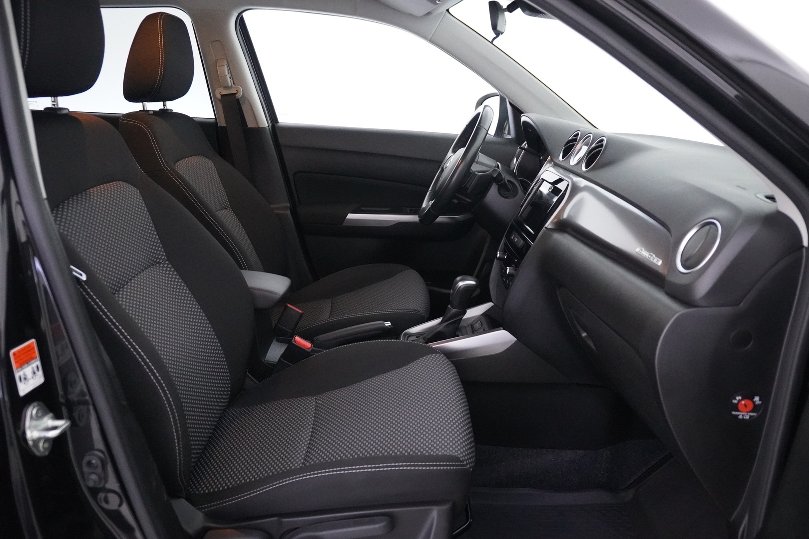 SUZUKI Vitara 2023
