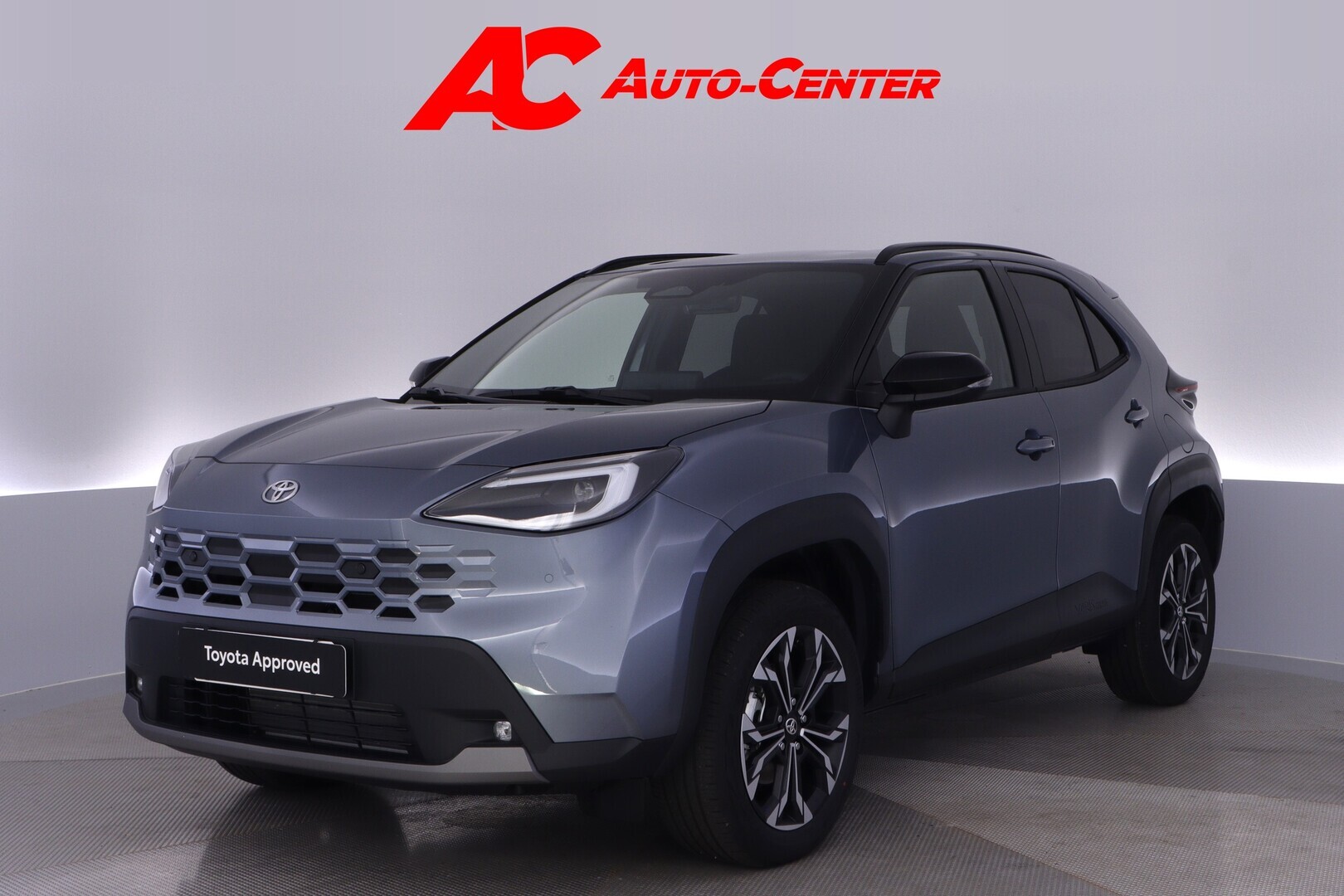 TOYOTA Yaris Cross 2026