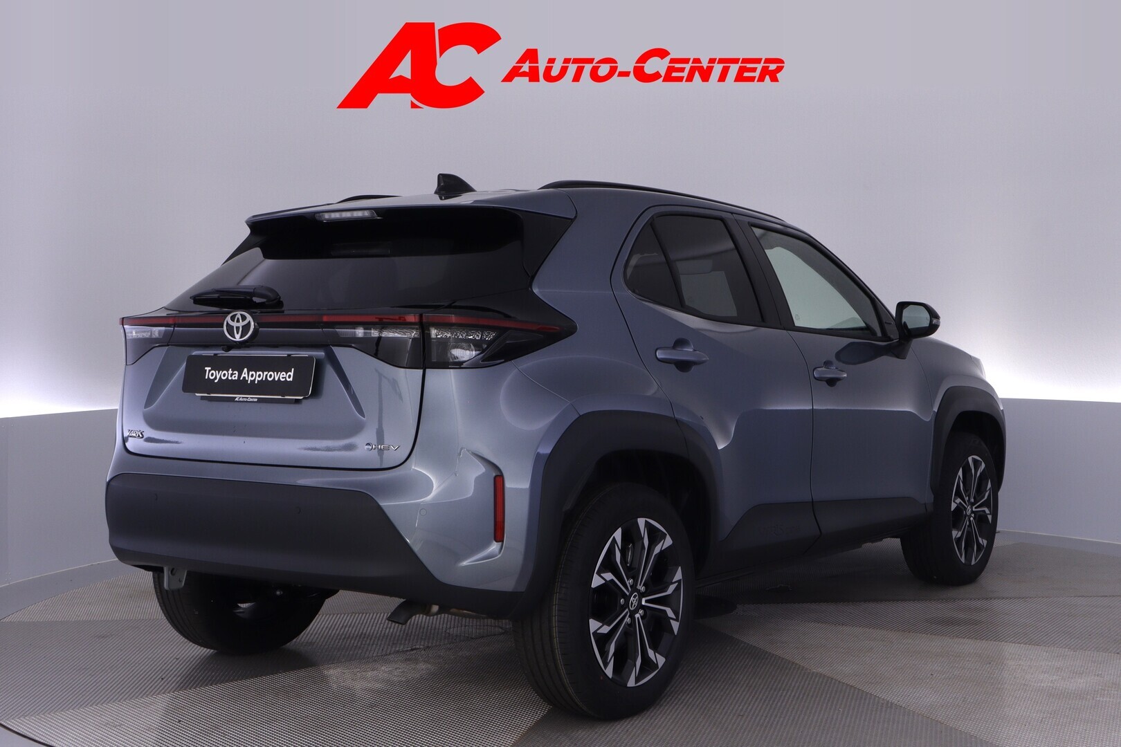TOYOTA Yaris Cross 2026