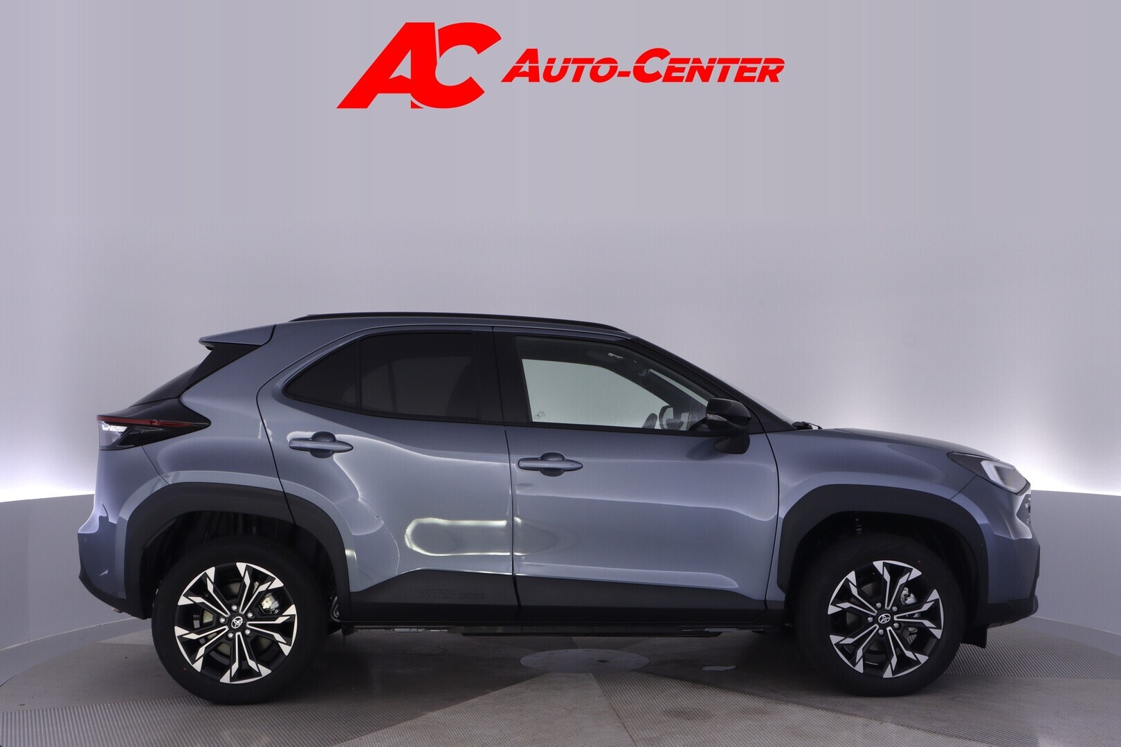 TOYOTA Yaris Cross 2026