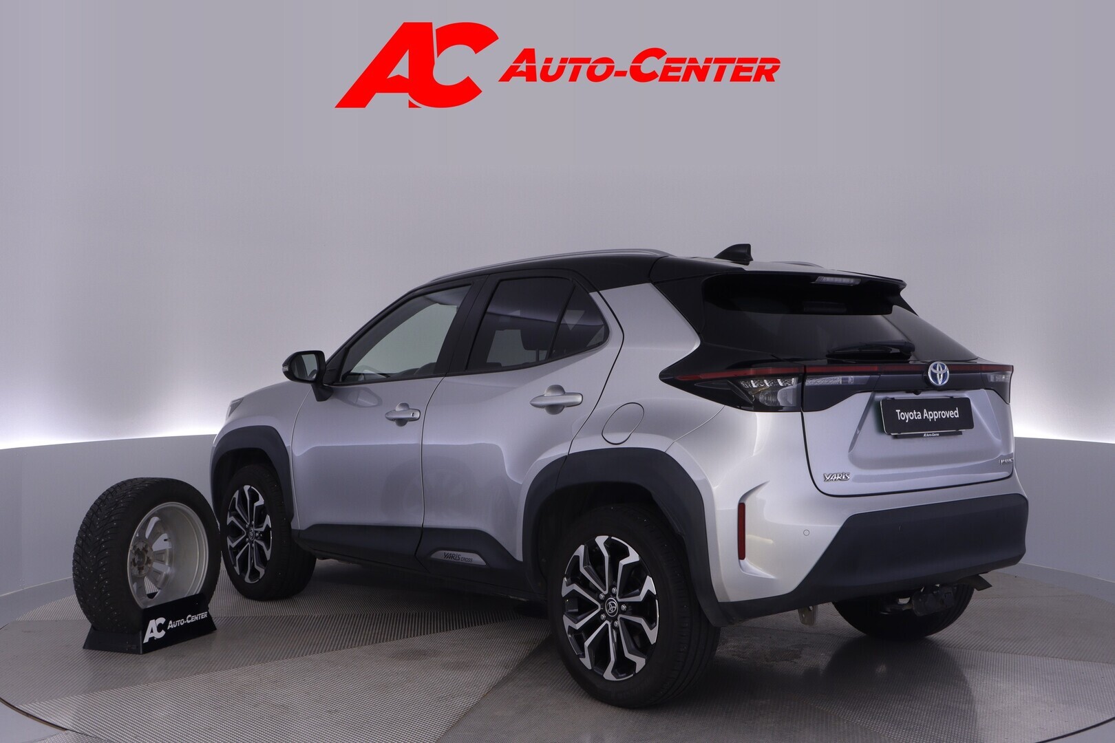TOYOTA Yaris Cross 2022