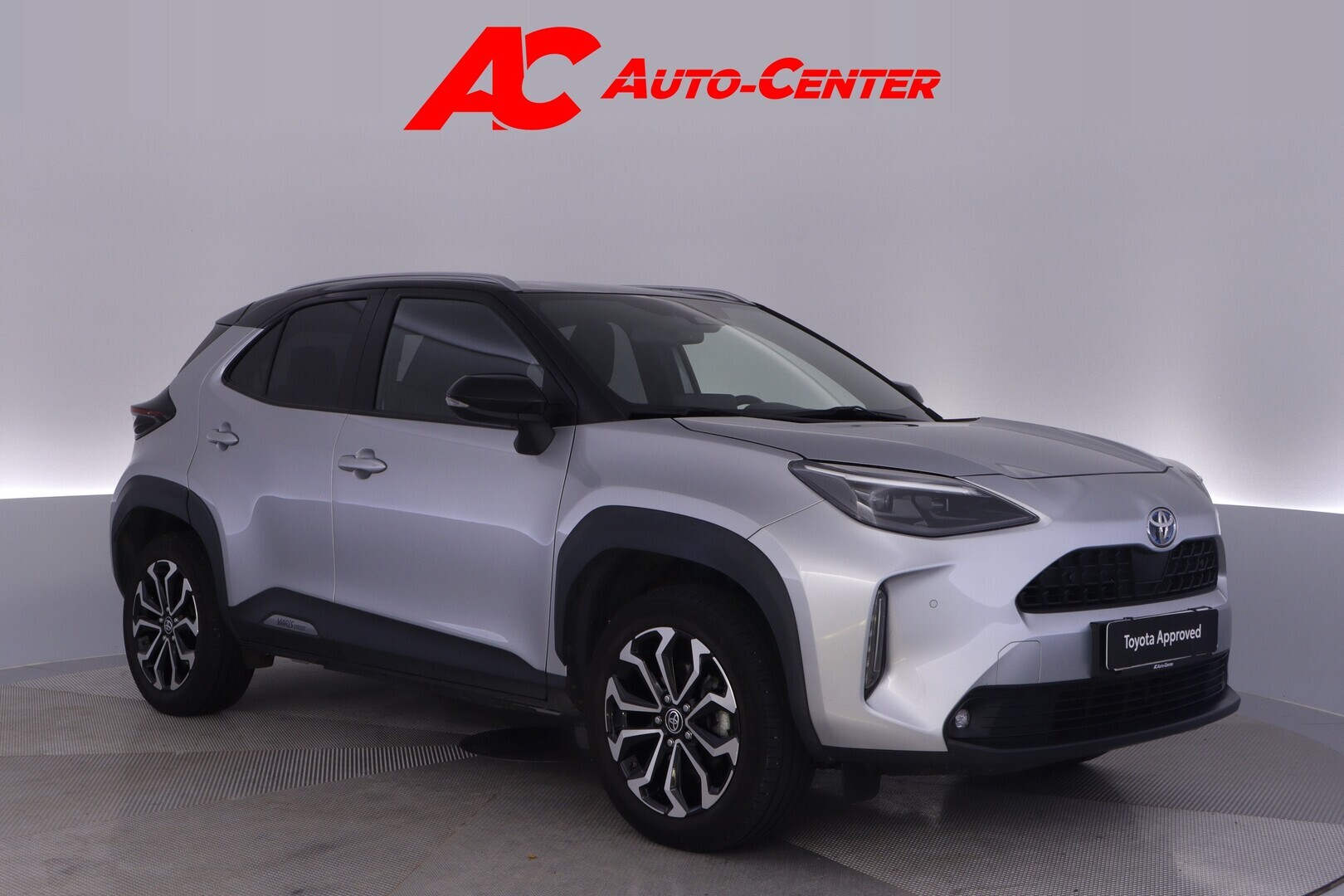 TOYOTA Yaris Cross 2022