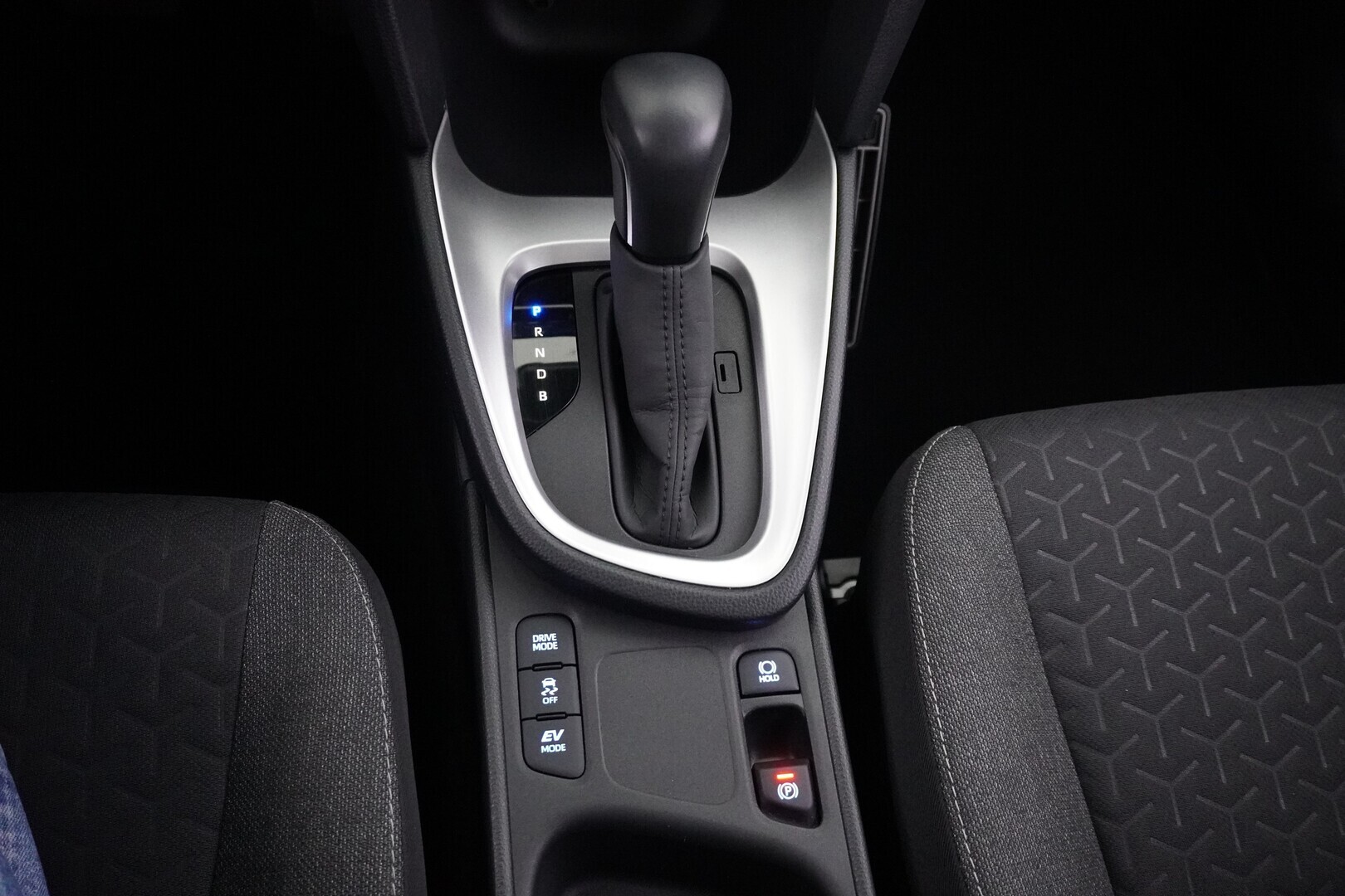 TOYOTA Yaris Cross 2023