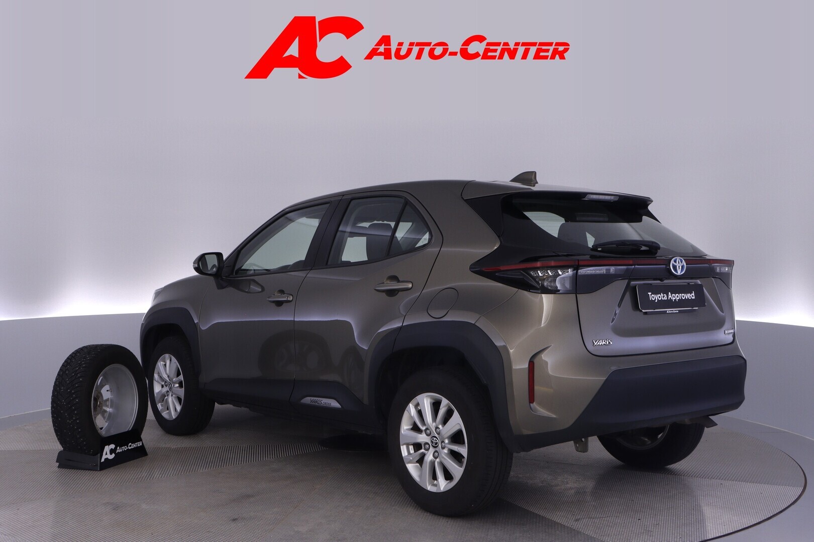 TOYOTA Yaris Cross 2023
