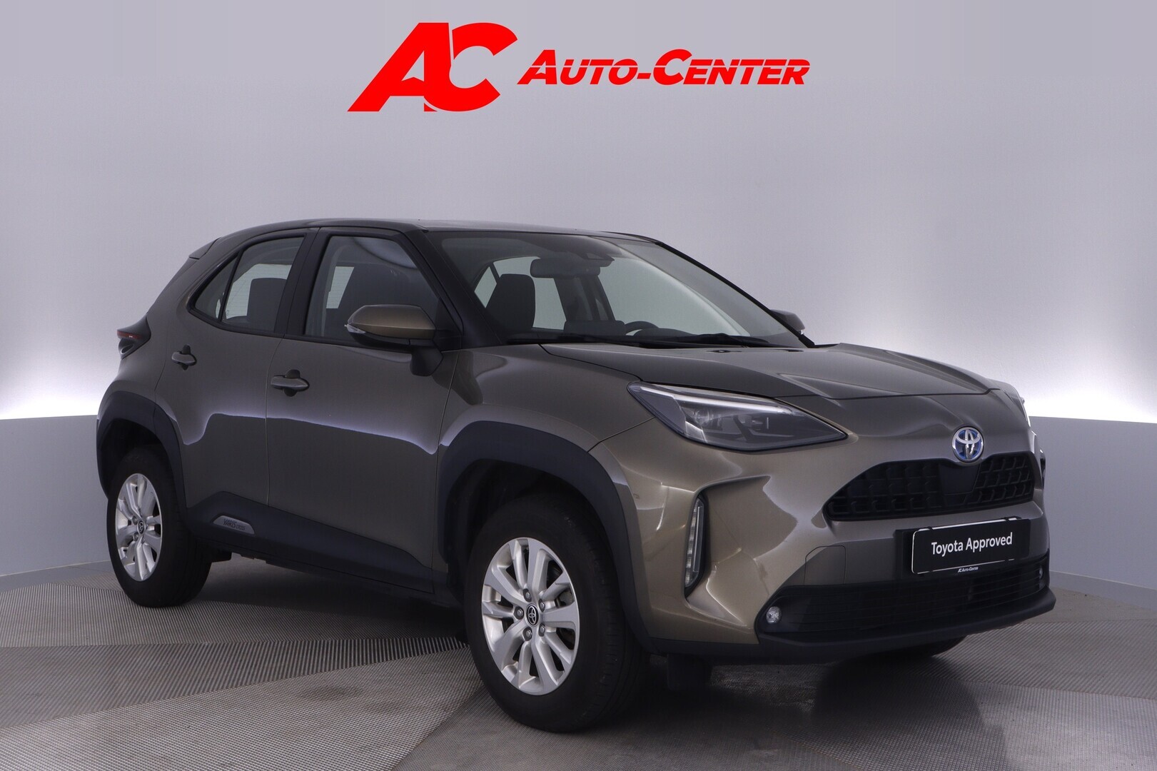 TOYOTA Yaris Cross 2023