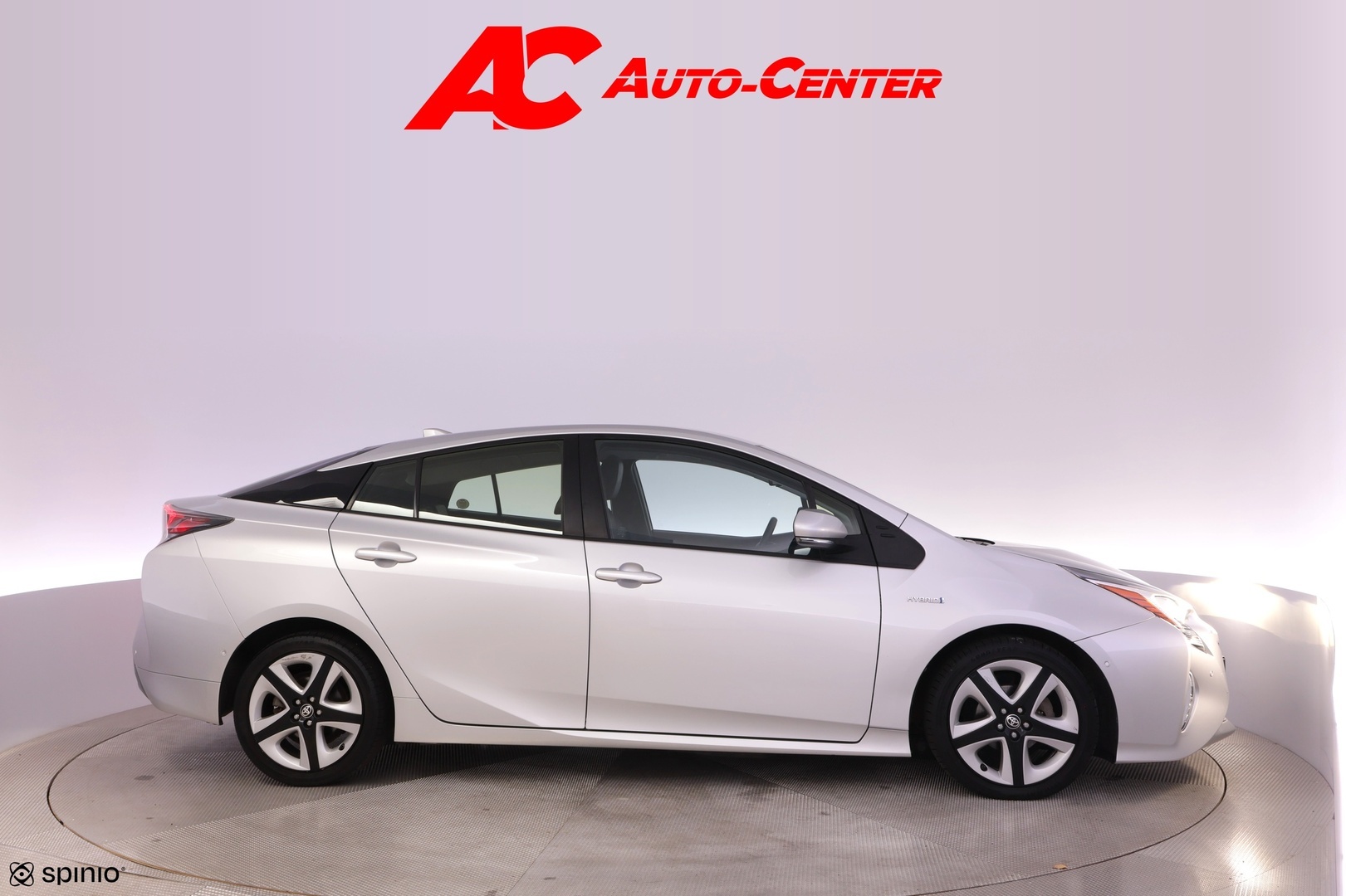 TOYOTA Prius 2017
