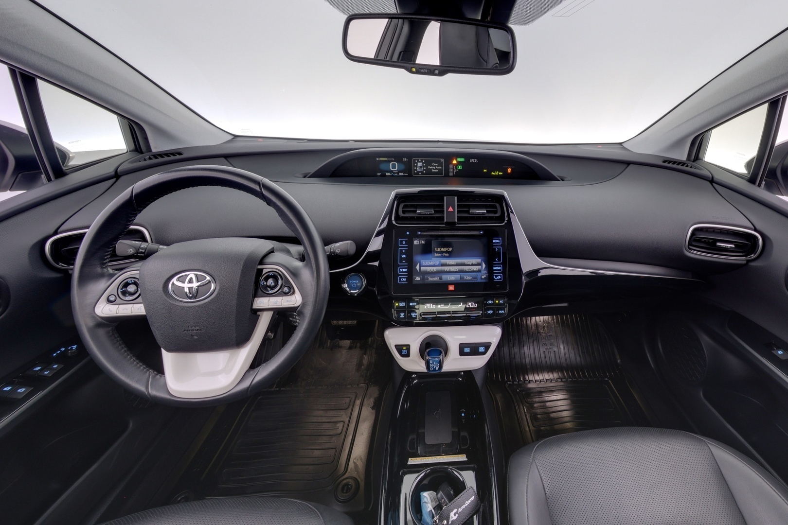 TOYOTA Prius 2017