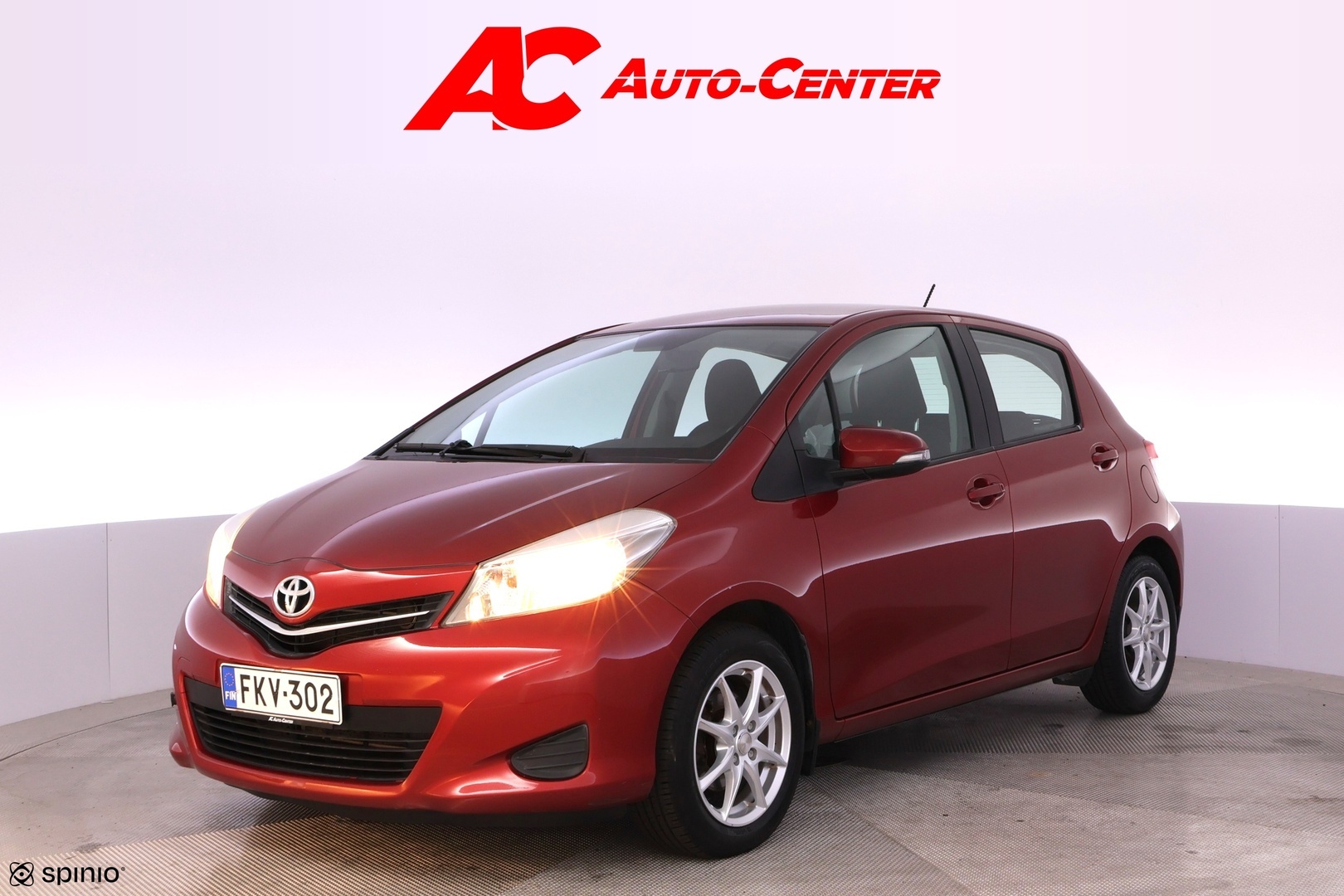 TOYOTA Yaris 2012