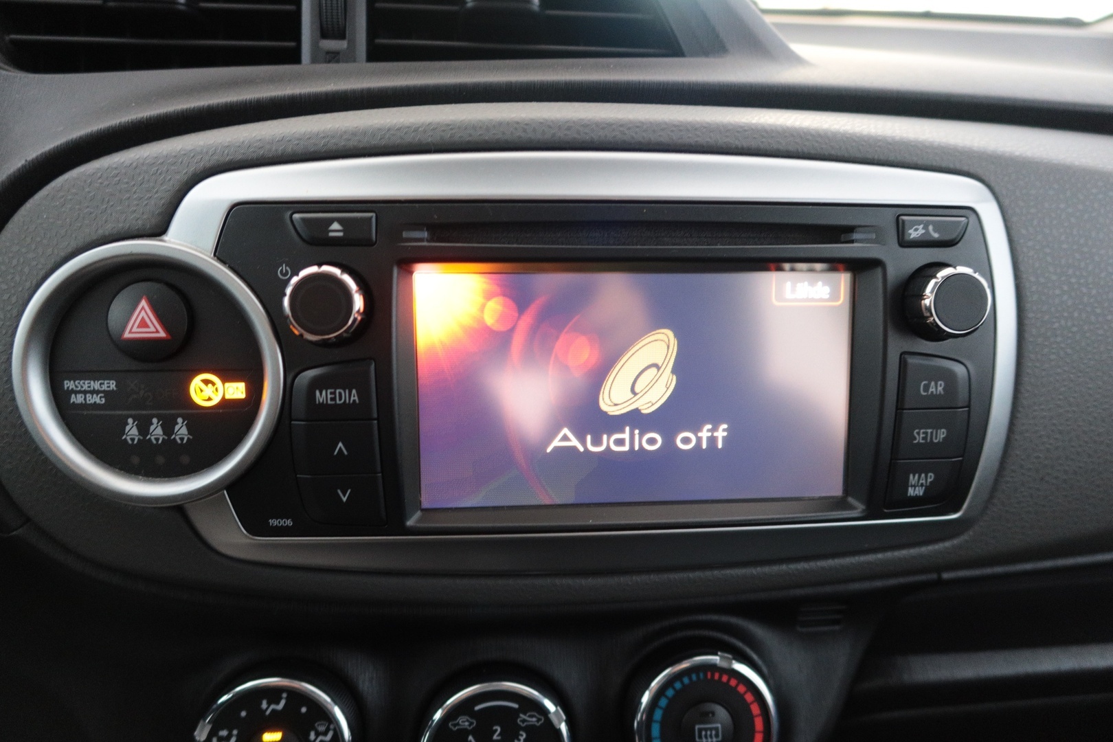 TOYOTA Yaris 2012