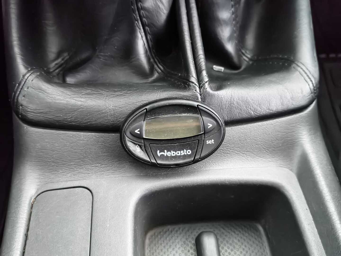 TOYOTA Hilux 2011