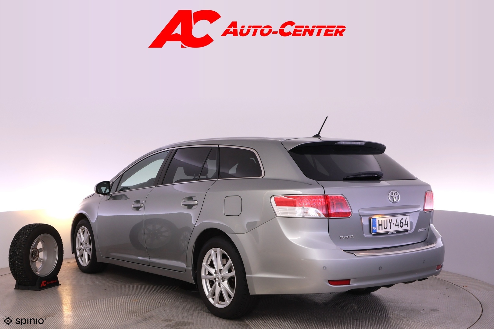 TOYOTA Avensis 2011