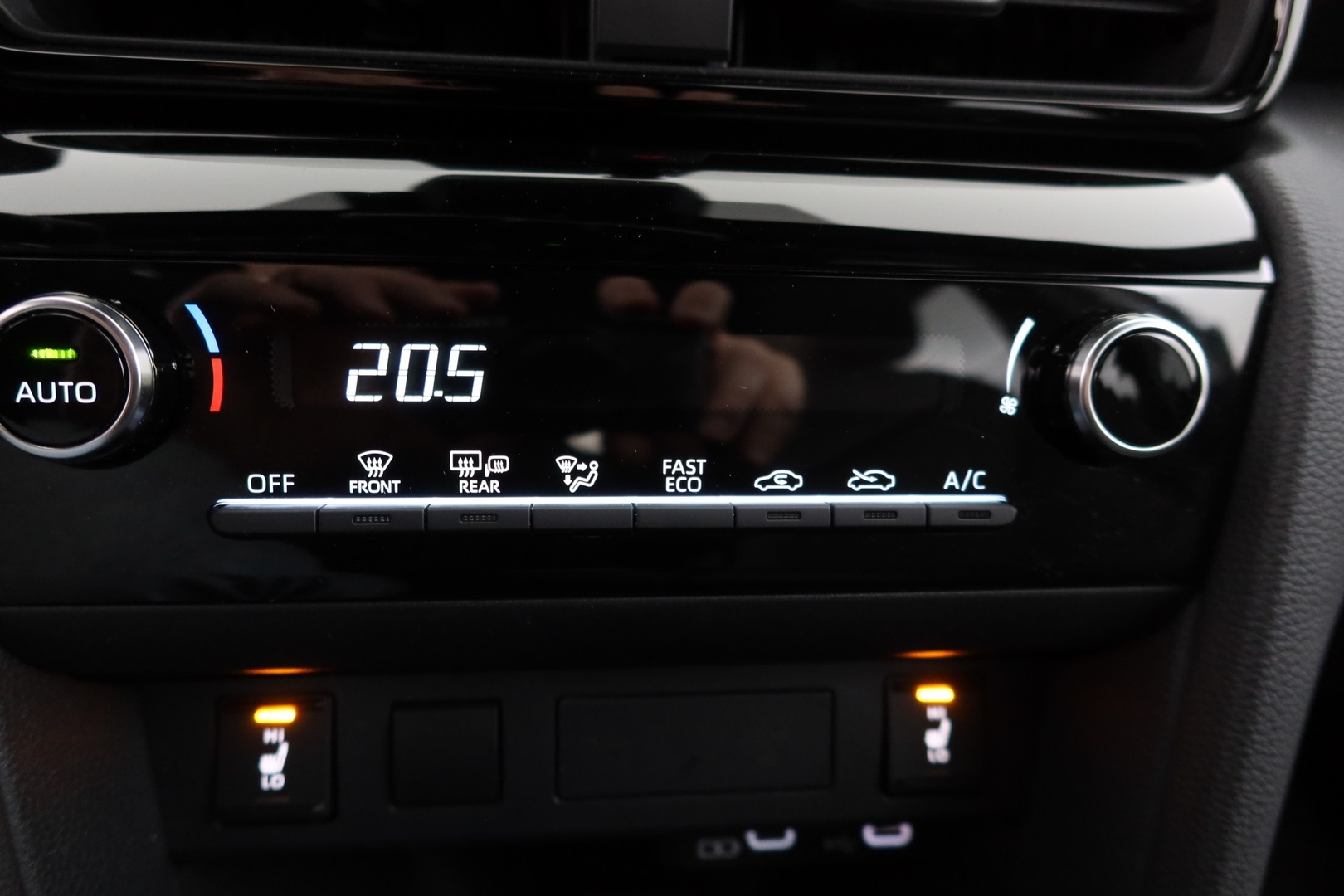 TOYOTA Yaris Cross 2025
