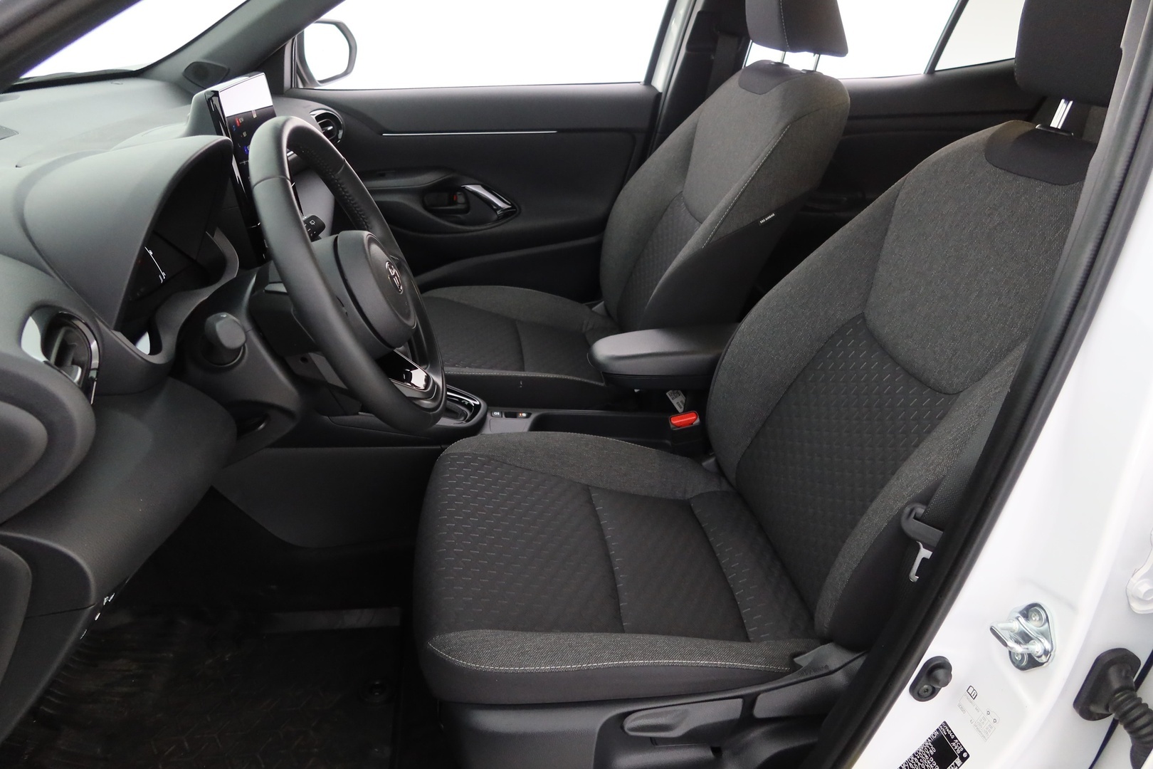 TOYOTA Yaris Cross 2025
