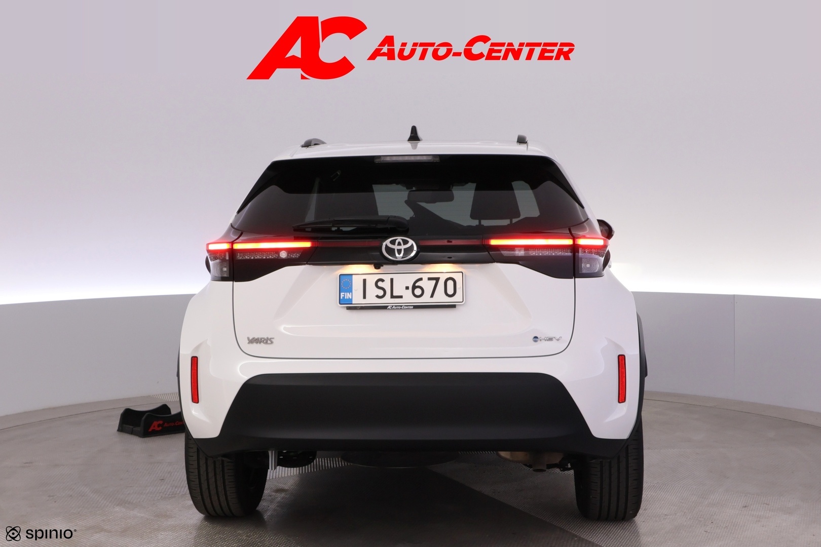 TOYOTA Yaris Cross 2025